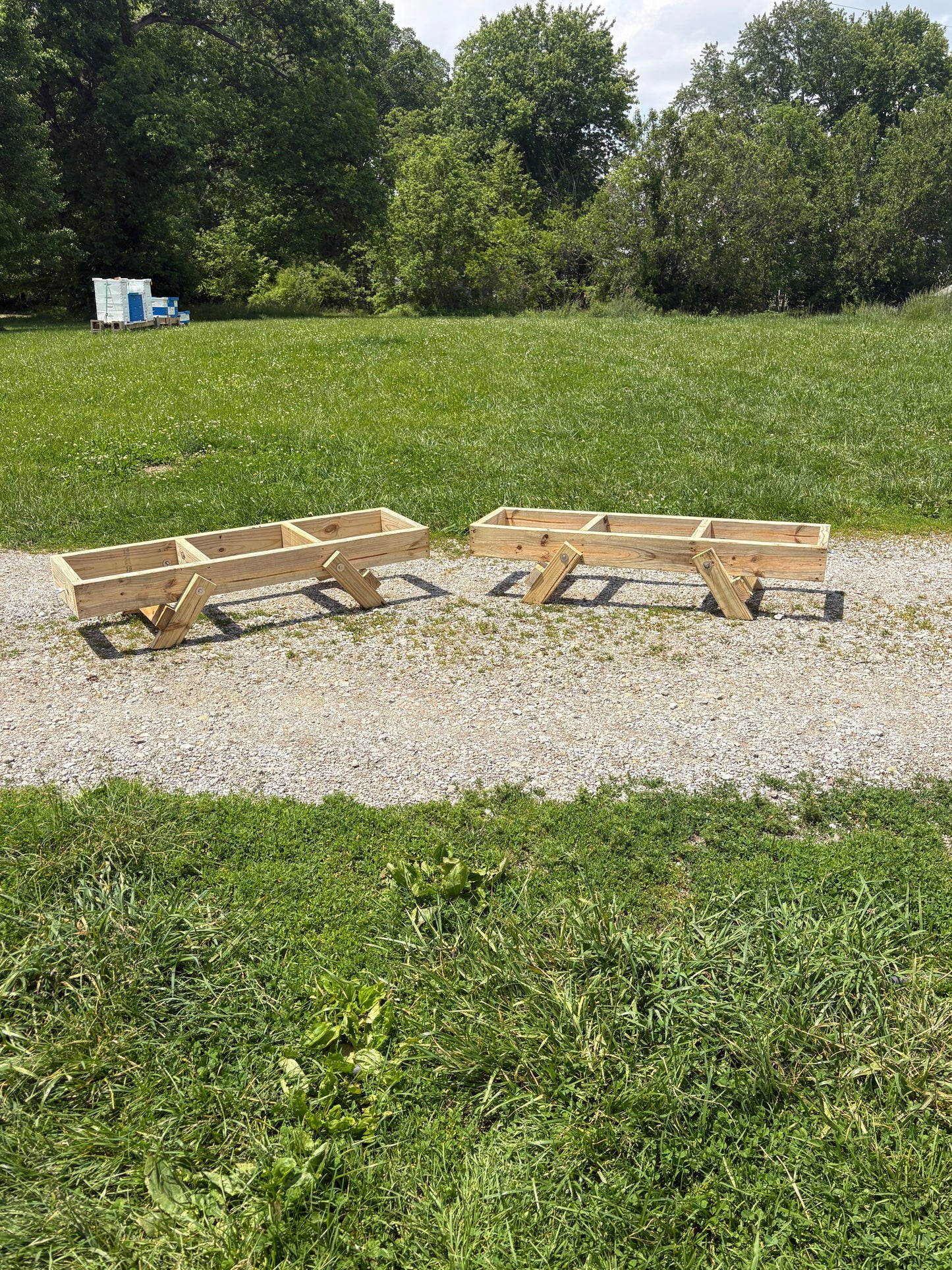Fold-Up Hive Stand