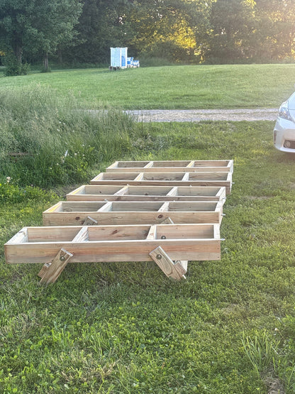 Fold-Up Hive Stand